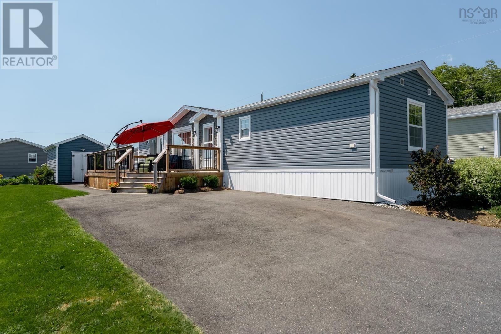 Property Photo:  35 Seventh Street  NS B4B 1R4 