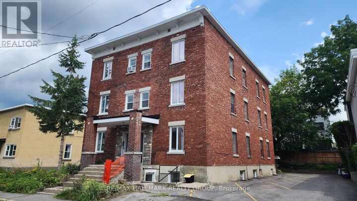 Property Photo: 125 Glenora Street 3 ON K1S 1J2