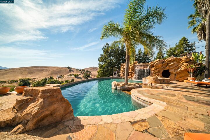 Property Photo:  1615 Lawrence Rd  CA 94506 