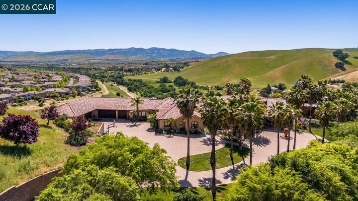 Property Photo: 1615 Lawrence Rd CA 94506
