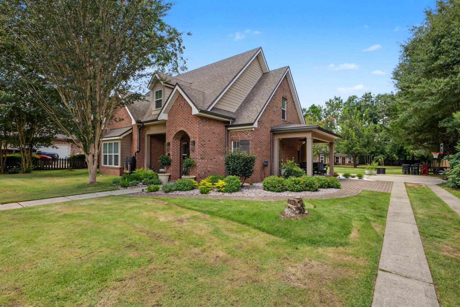 Property Photo: 1457 Mill Creek Drive FL 32531
