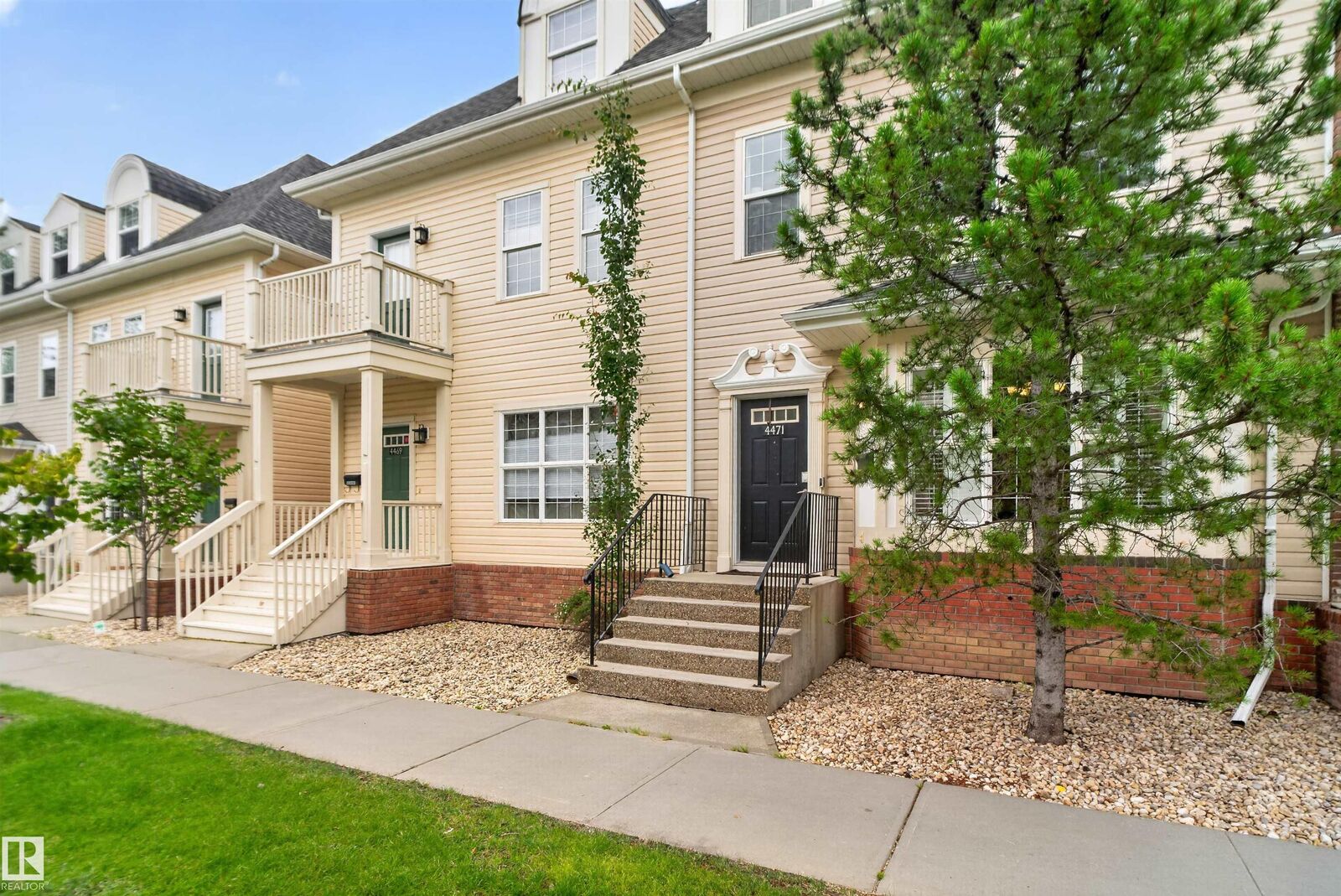 Property Photo:  4471 McCrae Avenue NW  AB T5E 4G6 