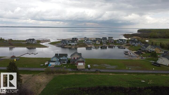 Property Photo:  28 Sunset Harbour  AB T0C 0V0 