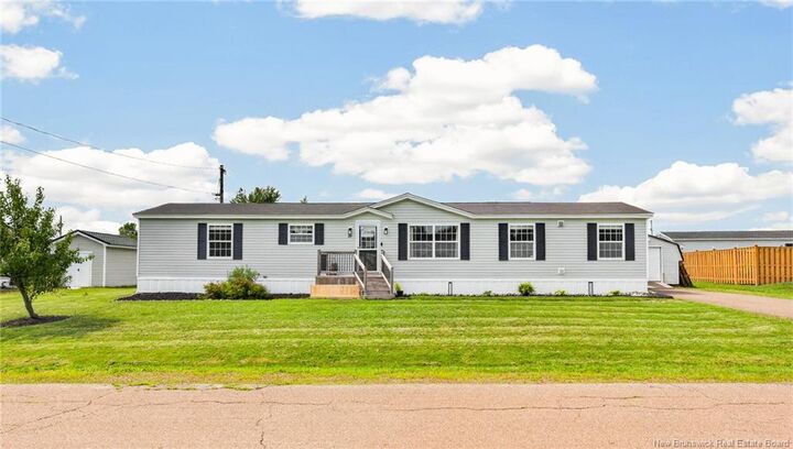 Property Photo:  19 Vercasca Court  NB E1H 3P9 