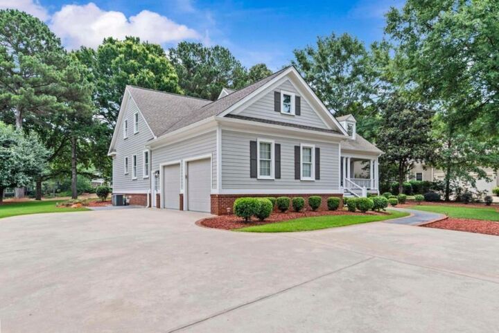 Property Photo:  204 Broadlands Drive  GA 31024 