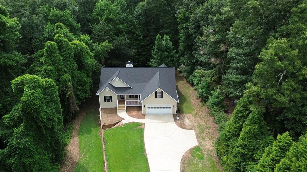 Property Photo: 420 Henry Pirkle Drive GA 30534