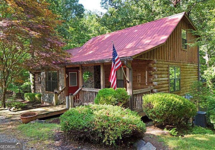 Property Photo:  566 Sharewood Forest  GA 30560 