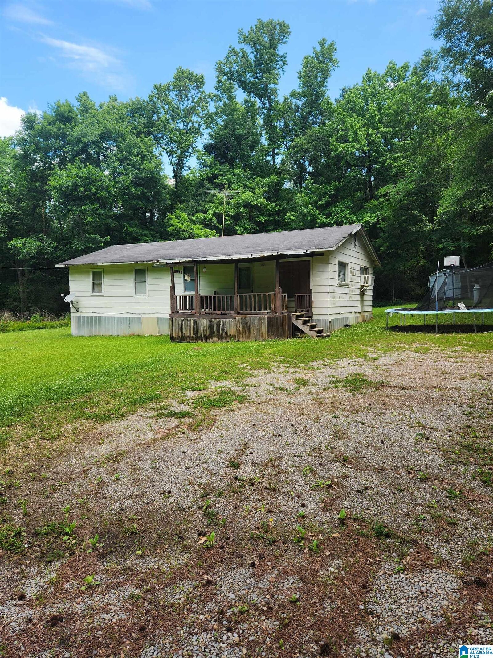 Property Photo:  564 6th Avenue  AL 35040 