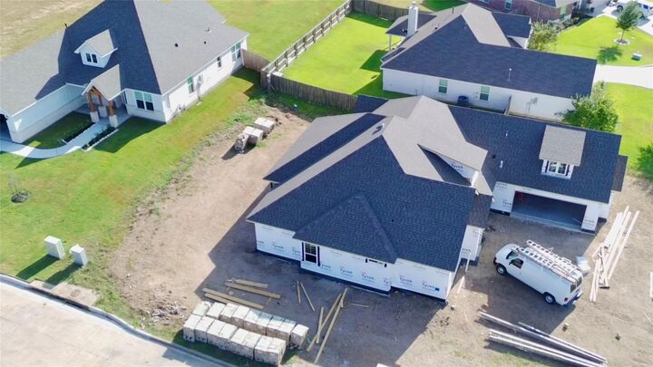 Property Photo: 1707 Twin Oaks Circle TX 77833