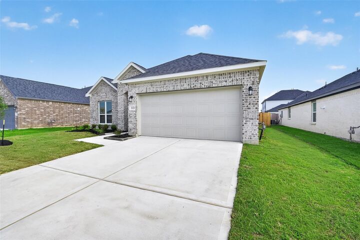 Property Photo:  2123 Spring Hollow Drive  TX 77521 