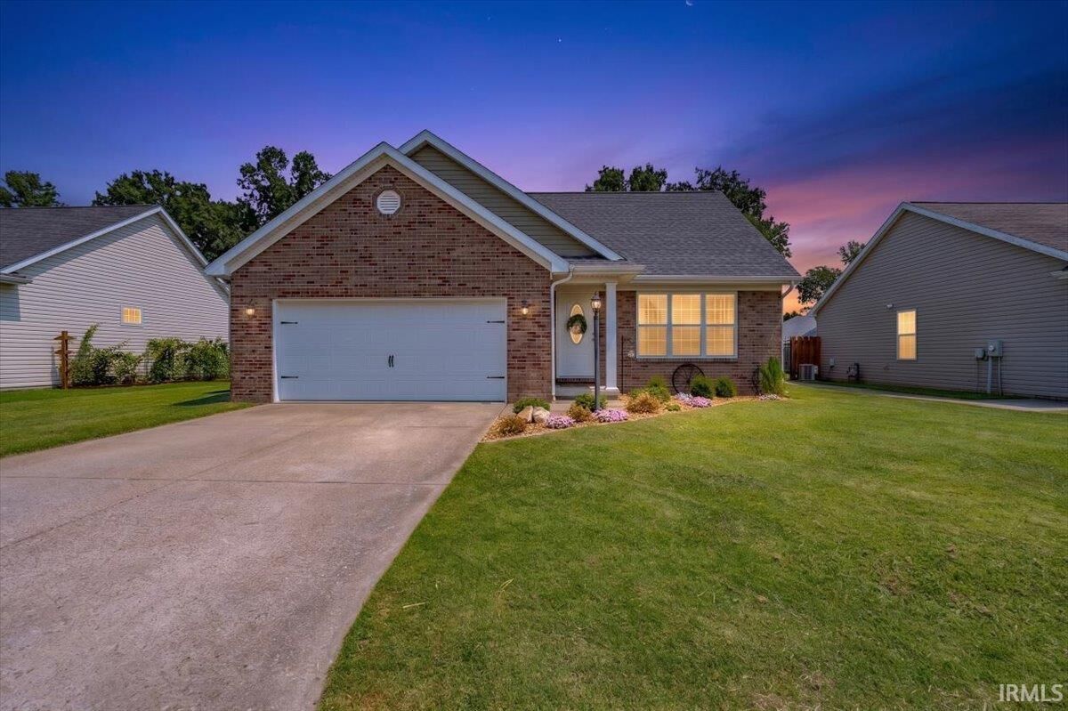 Property Photo:  1852 Sandal Way  IN 47630 