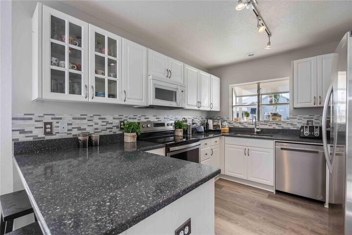 Property Photo:  13951 Harbor View Drive  FL 33776 