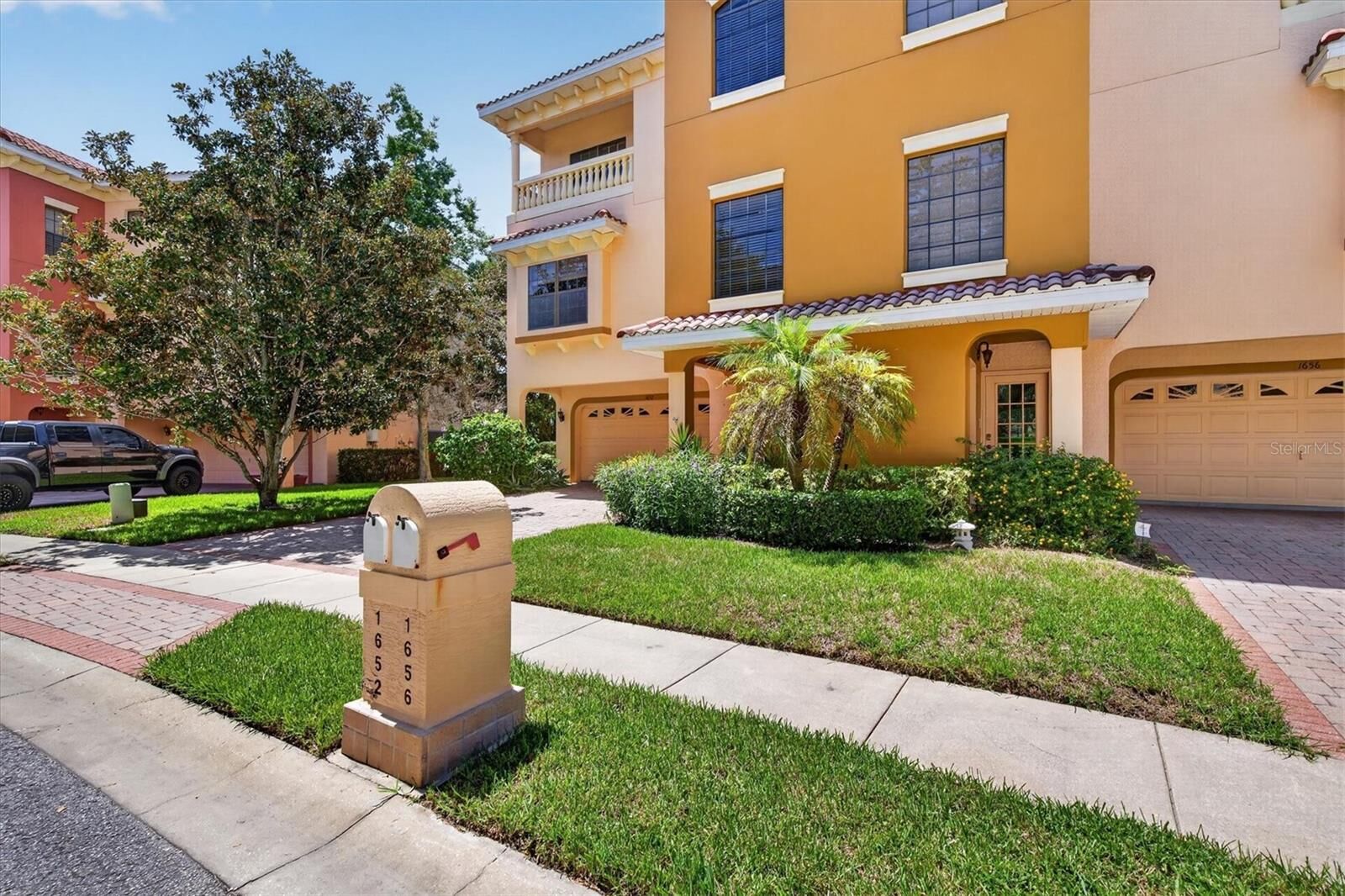 Property Photo: 1652 Citrine Trail FL 34689