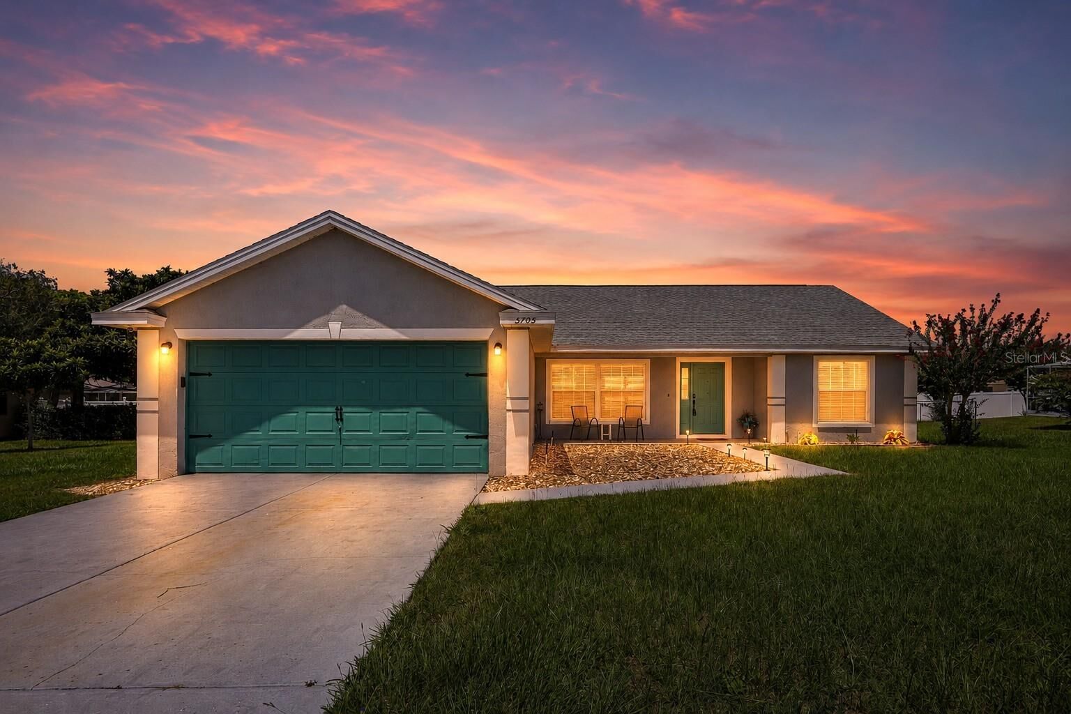 Property Photo:  5705 SW 89th Place  FL 34476 