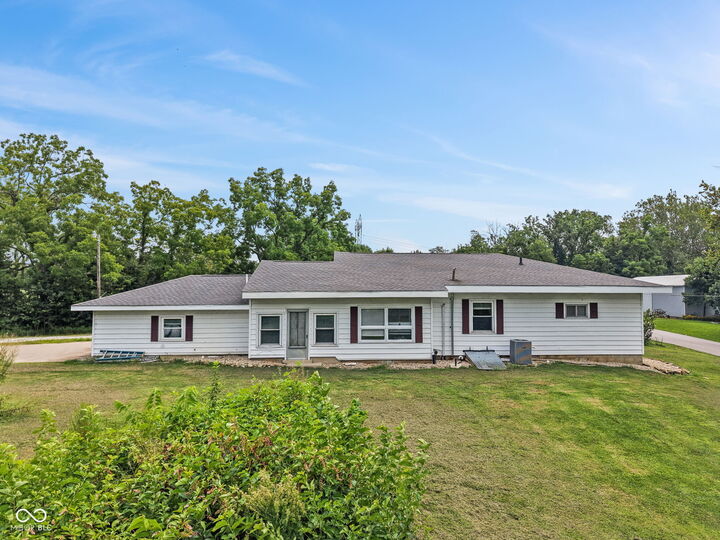 Property Photo:  2578 E Vandalia  IN 47234 