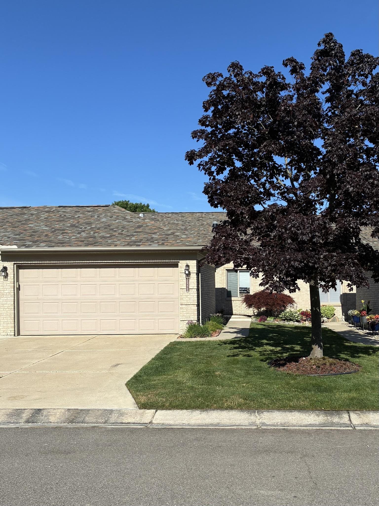 Property Photo:  35275 Silver Maple Drive Unit 37, Bldg 7  MI 48035 