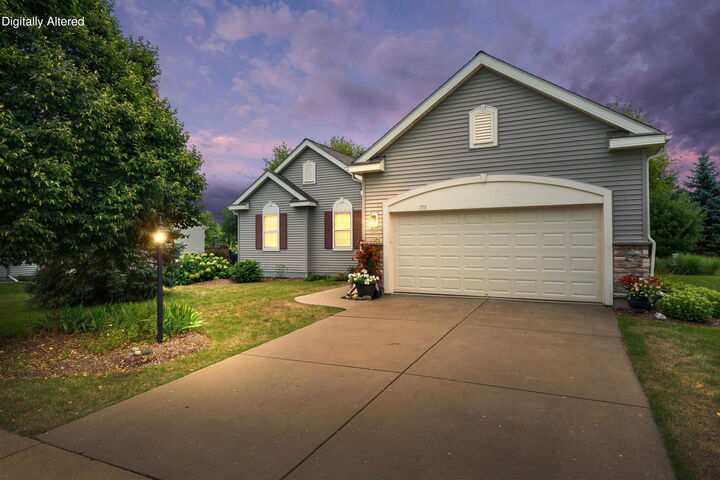 Property Photo:  755 Meadowview Ln  WI 53038 