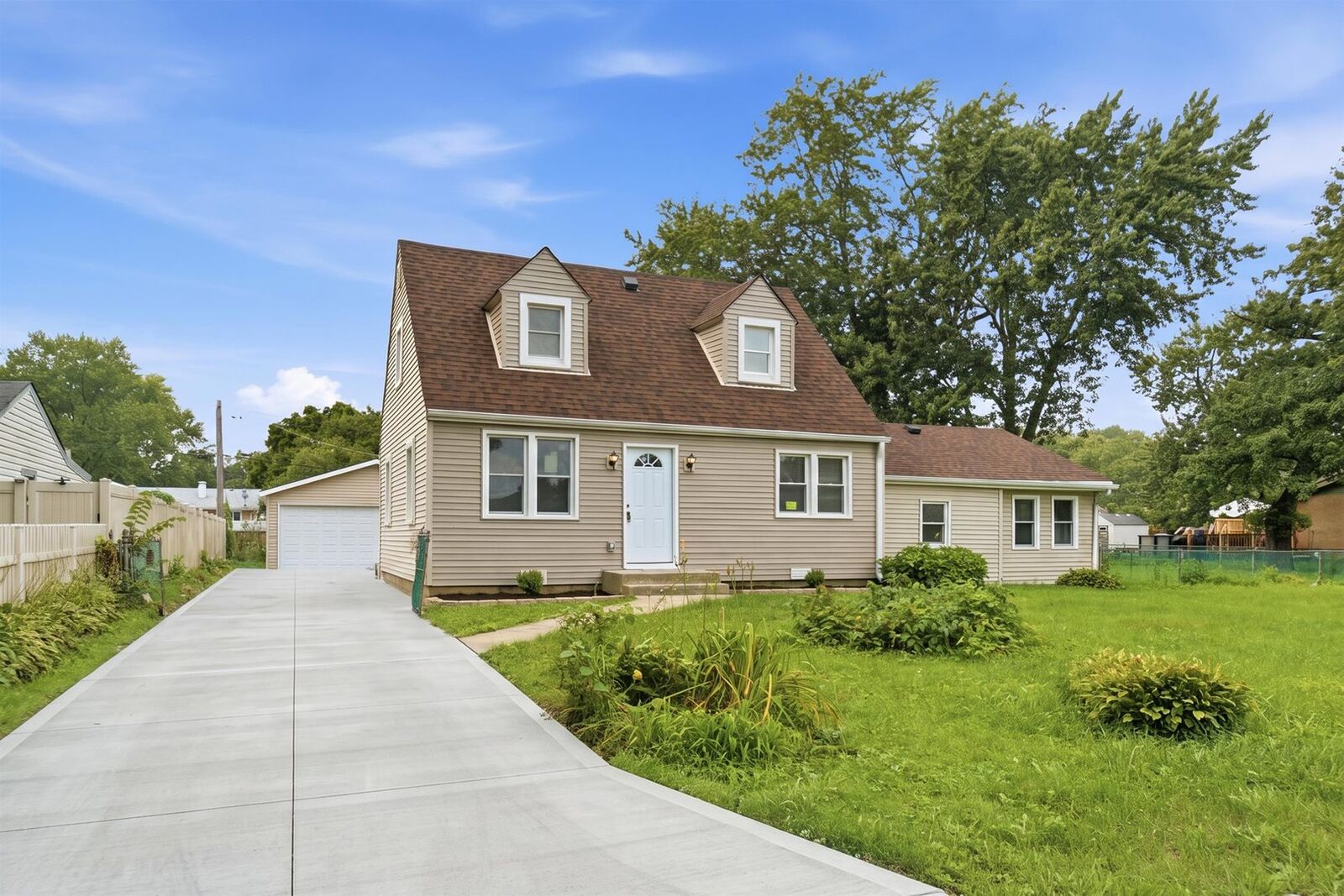 Property Photo: 15480 Millard Avenue IL 60428