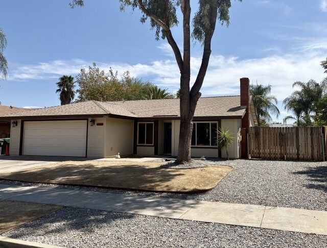Property Photo:  29862 Buena Tierra  CA 92586 