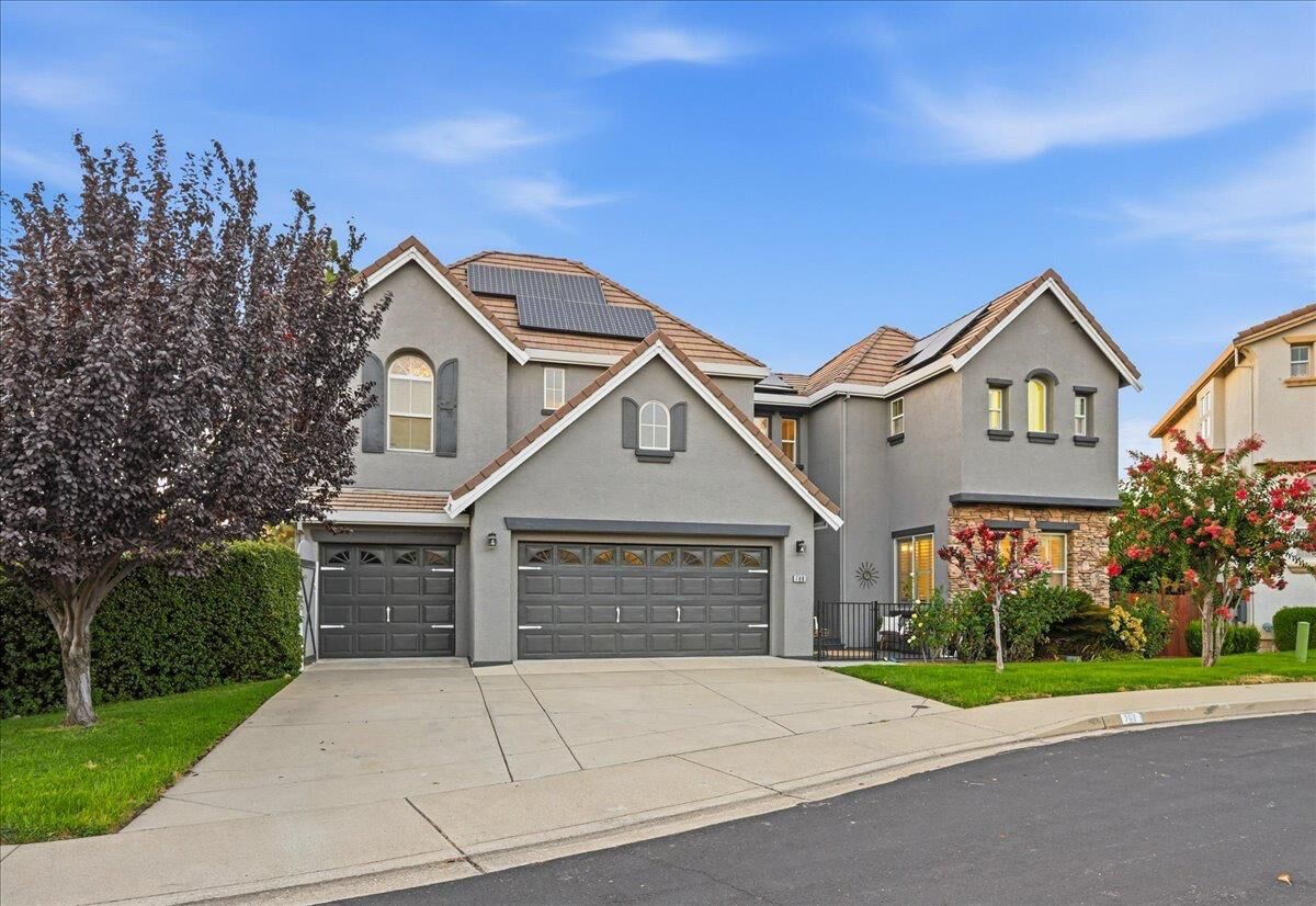Property Photo: 768 Grandview Drive CA 95603