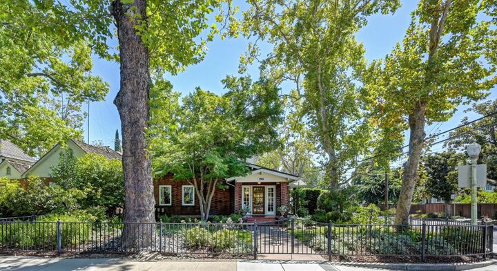 Property Photo:  2400 Marshall Way  CA 95818 