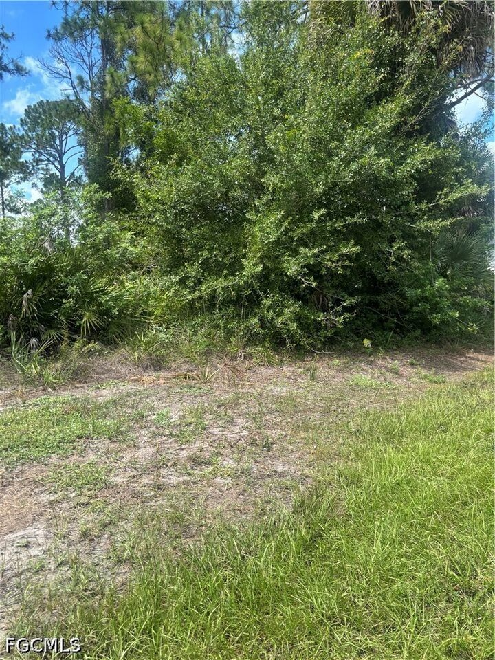 Property Photo:  1101 W 10th Street  FL 33972 
