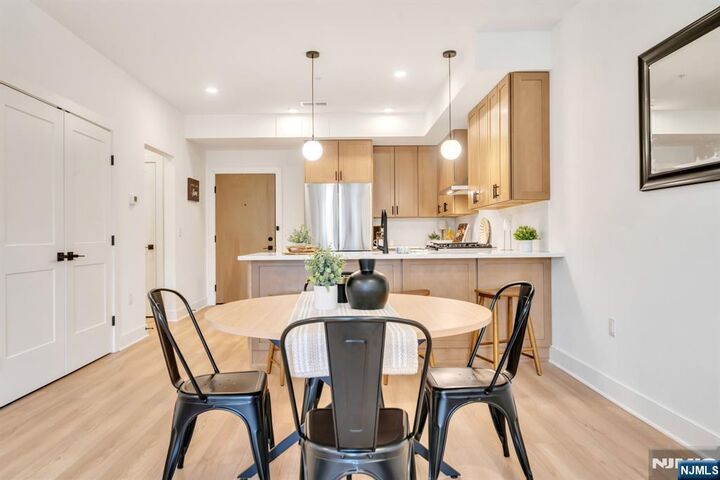 Property Photo:  20 Encampment Court 104  NJ 07045 