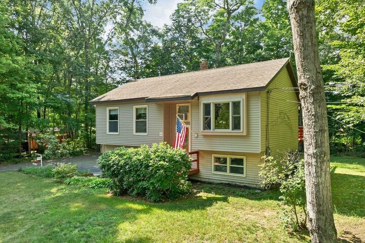 Property Photo: 33 Pine Notch Circle NH 03246