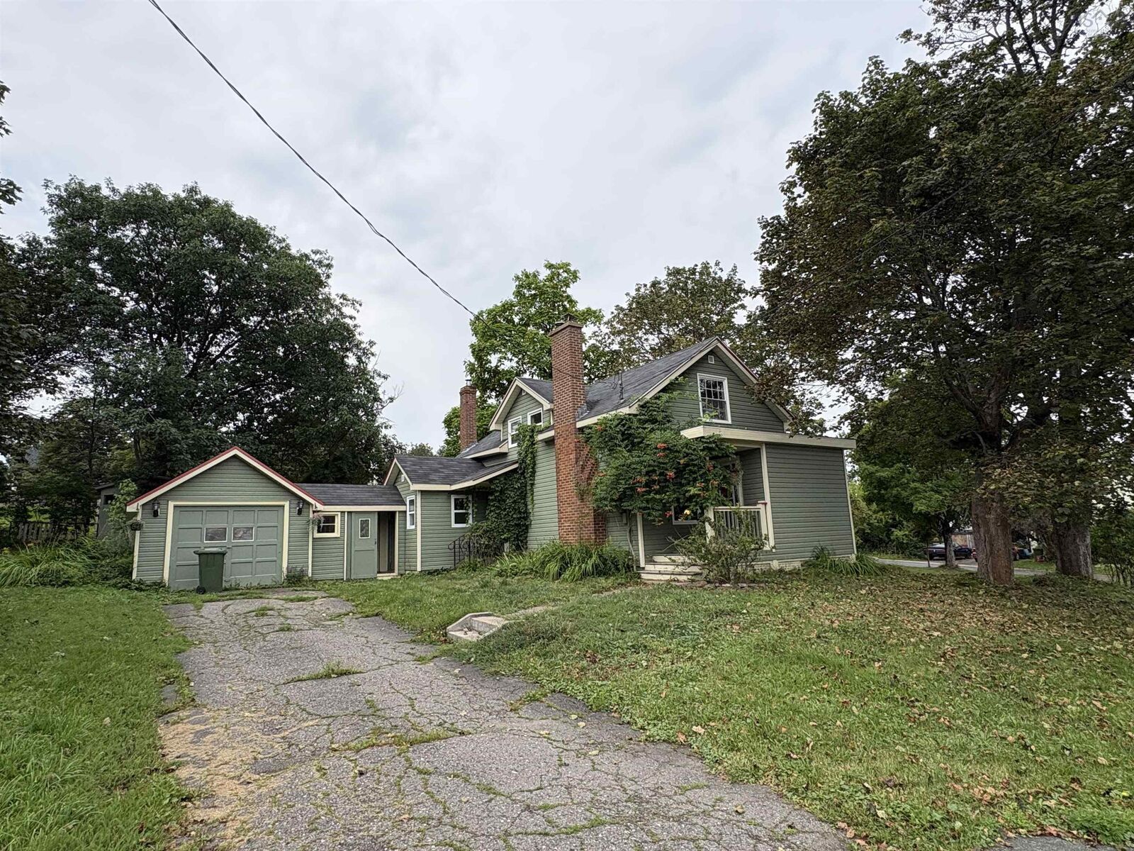 Property Photo: 50 Rose Avenue NS B0K 1X0