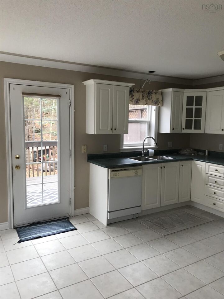 Property Photo: 24 Rosehurst Court NS B3S 1J6