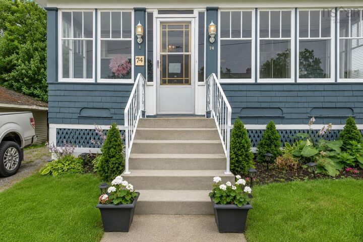 Property Photo:  74 Oxford Street  NS B1P 4C6 