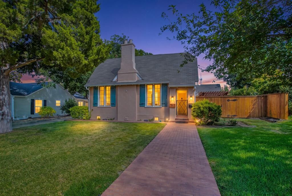 Property Photo: 2512 Austin Avenue TX 76710