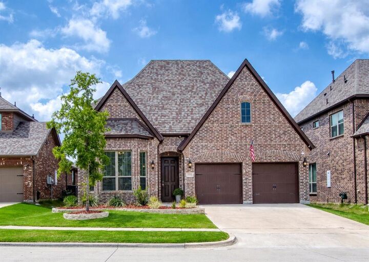 Property Photo:  6109 Marigold Drive  TX 75071 