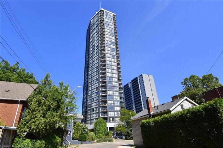 Property Photo:  150 Charlton Avenue E 2206  ON L8N 3X3 