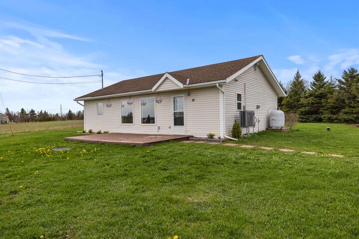14 Krystal Road — photo 1