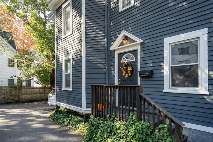 Property Photo:  631 Chestnut Hill Ave 631  MA 02445 