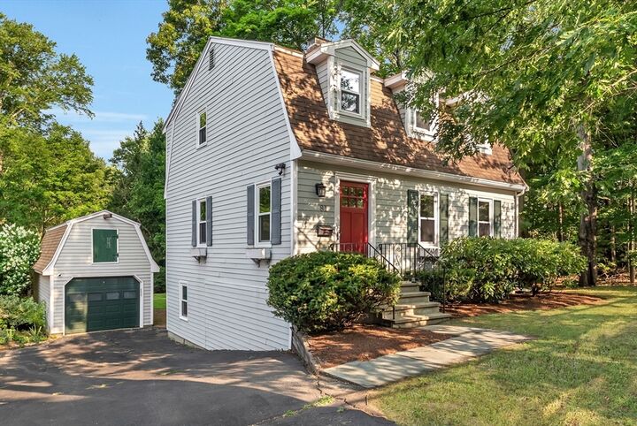 Property Photo:  81 Seaver St  MA 02481 