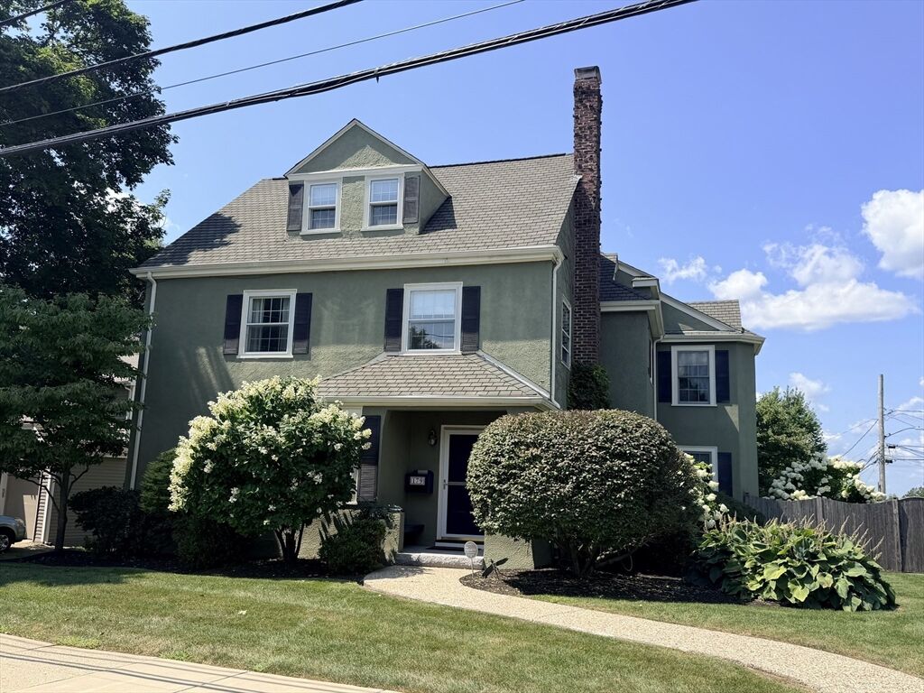 Property Photo:  179 Hillside St  MA 02476 