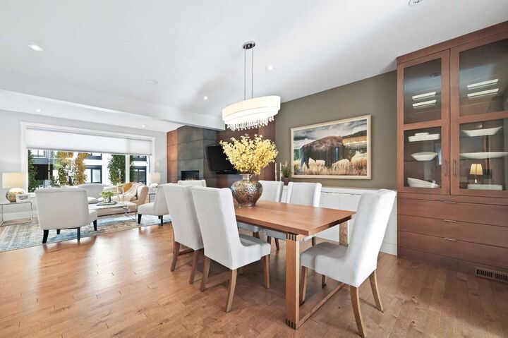 Property Photo: 826 Durham Avenue SW AB T2T 5R2