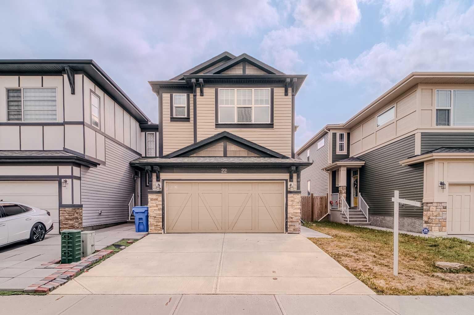 Property Photo: 22 Sage Bluff Heights NW AB T3R 0X9