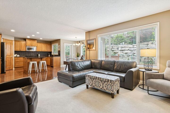 Property Photo: 51 Sienna Park Crescent SW AB T3H 5K7
