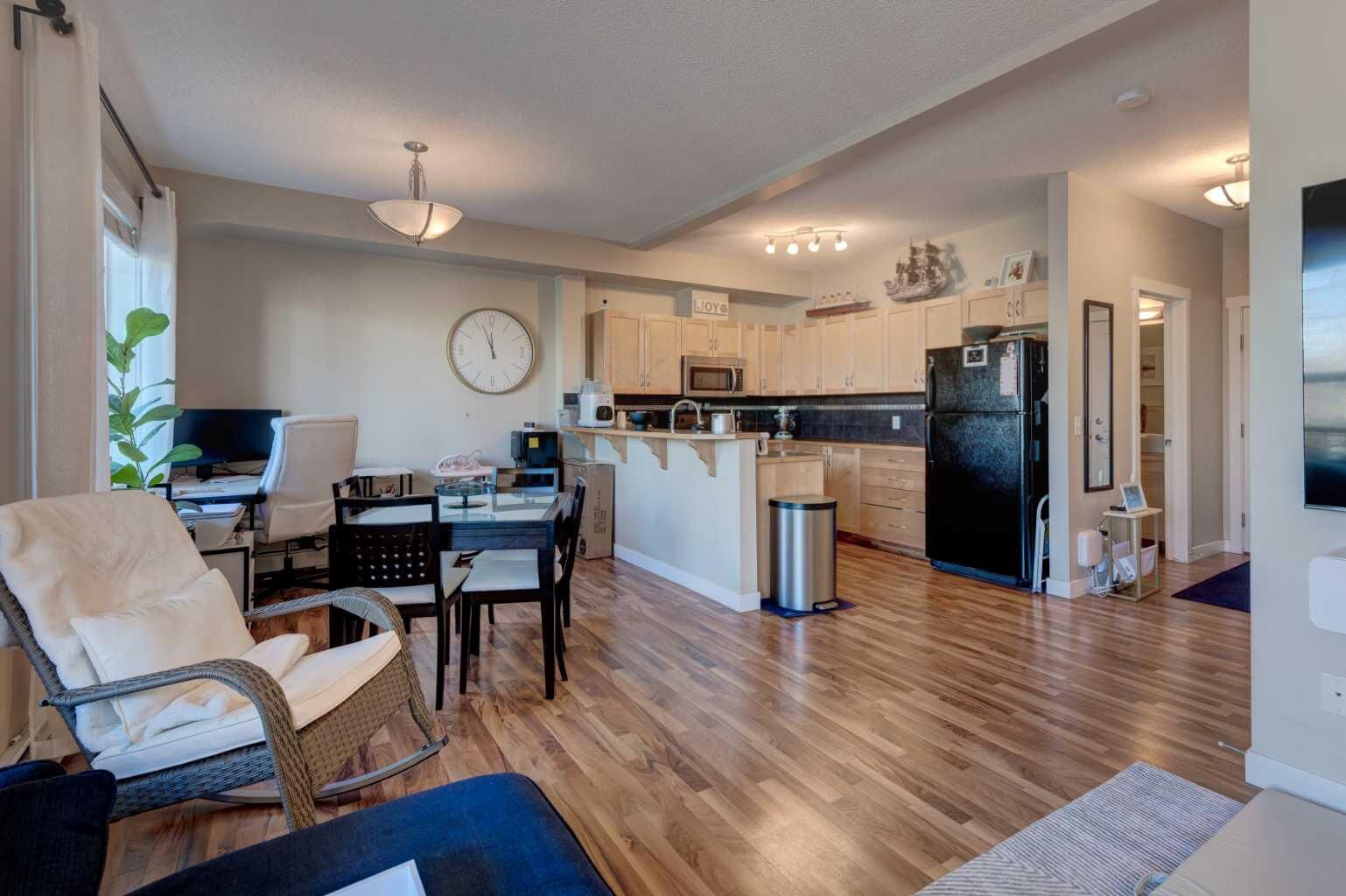 Property Photo:  211 Aspen Stone Boulevard SW 1203  AB T3H 0K1 