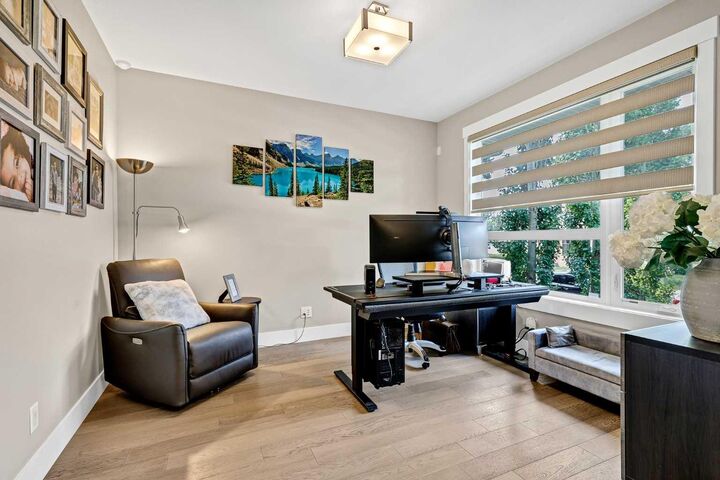 Property Photo: 2830 42 Street SW AB T3E 3M1