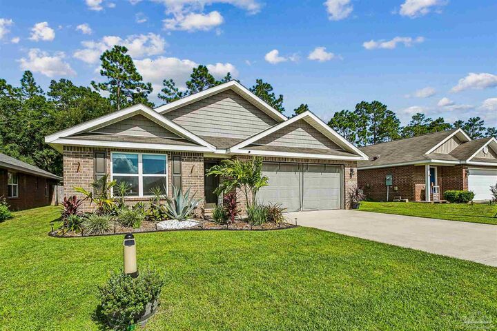 Property Photo:  4134 Roosevelt Way  FL 32583 