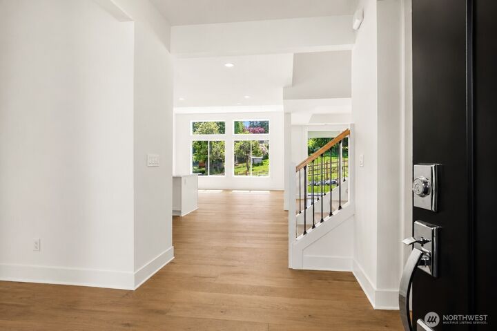 Property Photo:  21613  Poplar Way  WA 98036 