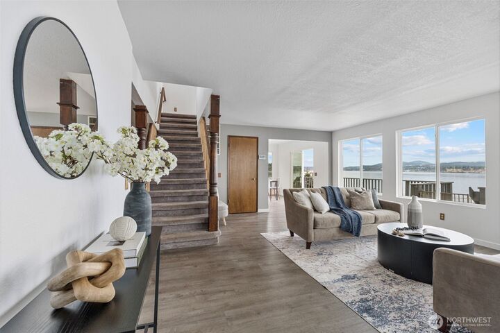 Property Photo:  2485  Beach Drive E  WA 98366 