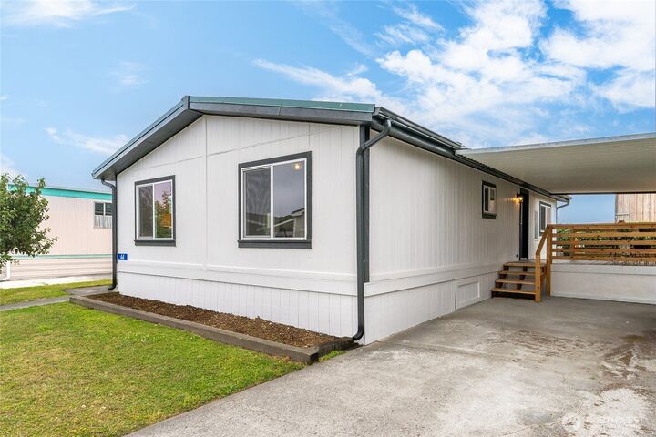 Property Photo: 701 S Main Street 44 WA 98239
