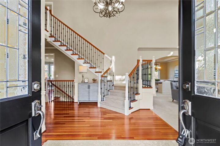 Property Photo: 23270 SE 51st Place WA 98029