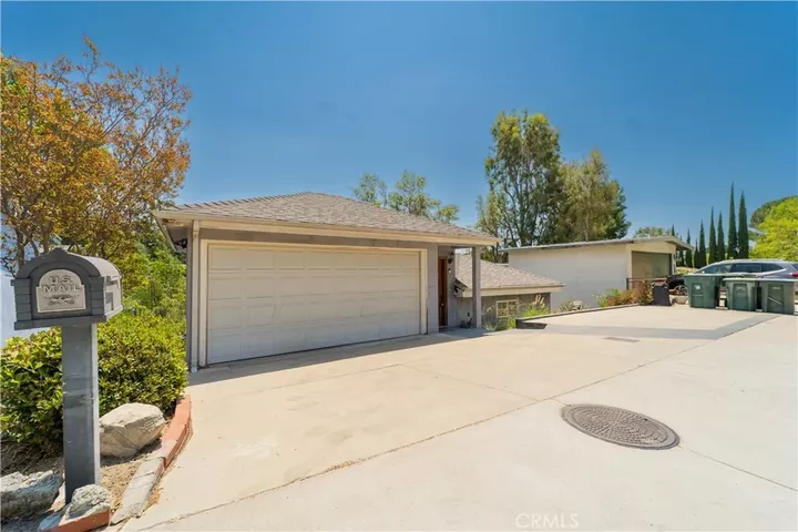 Property Photo:  354 Tamarac Drive  CA 91105 