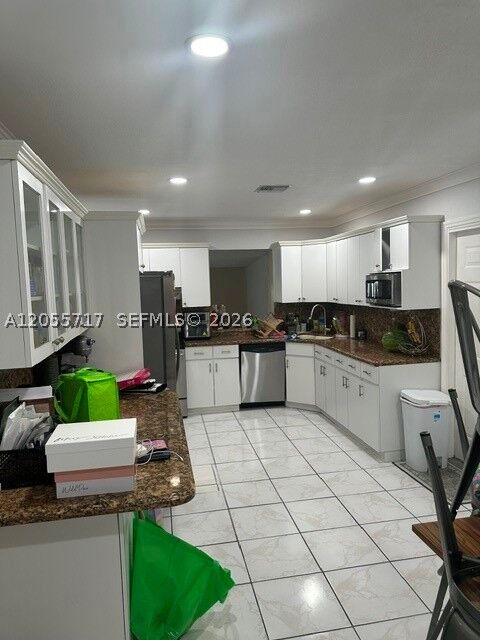 Property Photo: 16920 NW 19th Ave FL 33056